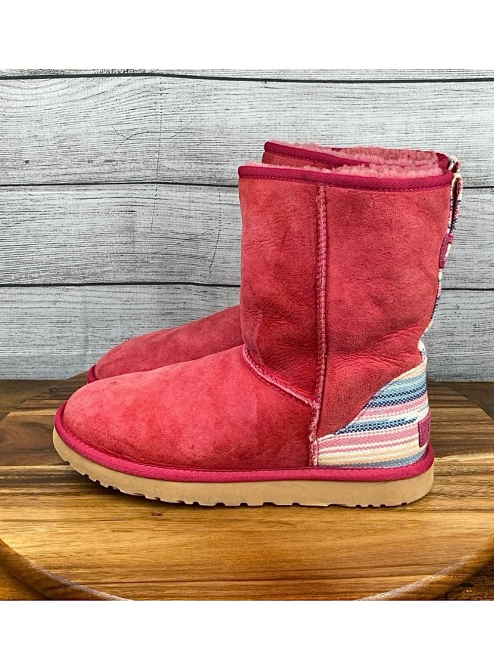 UGG Classic Short Serape Pink Multicolor Stripes Limited Edition Boot Women’s 10
